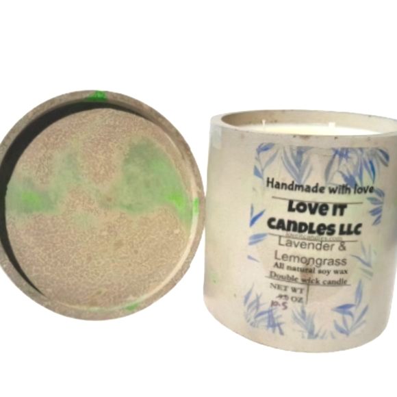 Lavender and Lemongrass all-natural soy wax candle 10.5 0z - Picture 6 of 9